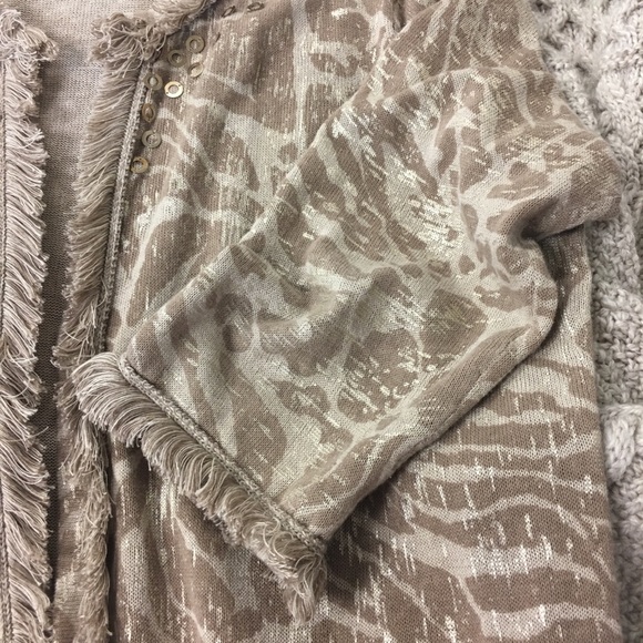 Chico’s Lightweight Animal Print Jacket - Picture 8 of 10